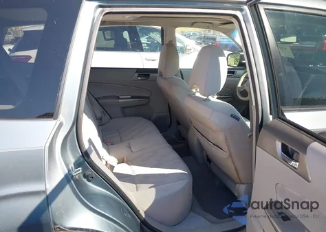 2010 Subaru Forester 2.5X Premium из США, поврежденный, VIN JF2SH6CC2AH729194